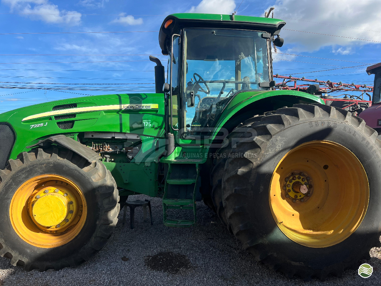 TRATOR JOHN DEERE JOHN DEERE 7225J Tração 4x4 GBP Máquinas LUIS EDUARDO MAGALHAES BAHIA BA